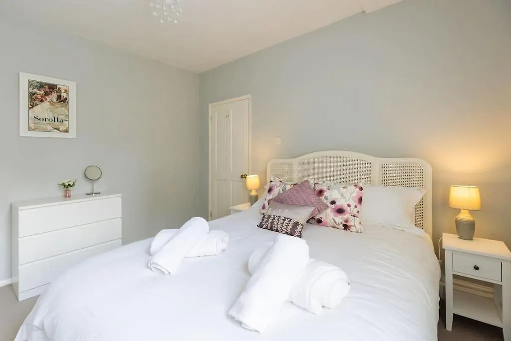 Stylish Period Maisonette Flat In Centre Of Bath