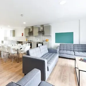 https://for-students-only-private-ensuite-rooms-with-shared.hotelsaberdeenuk.com